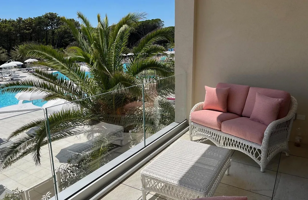 Riviera Resort Hotel-1